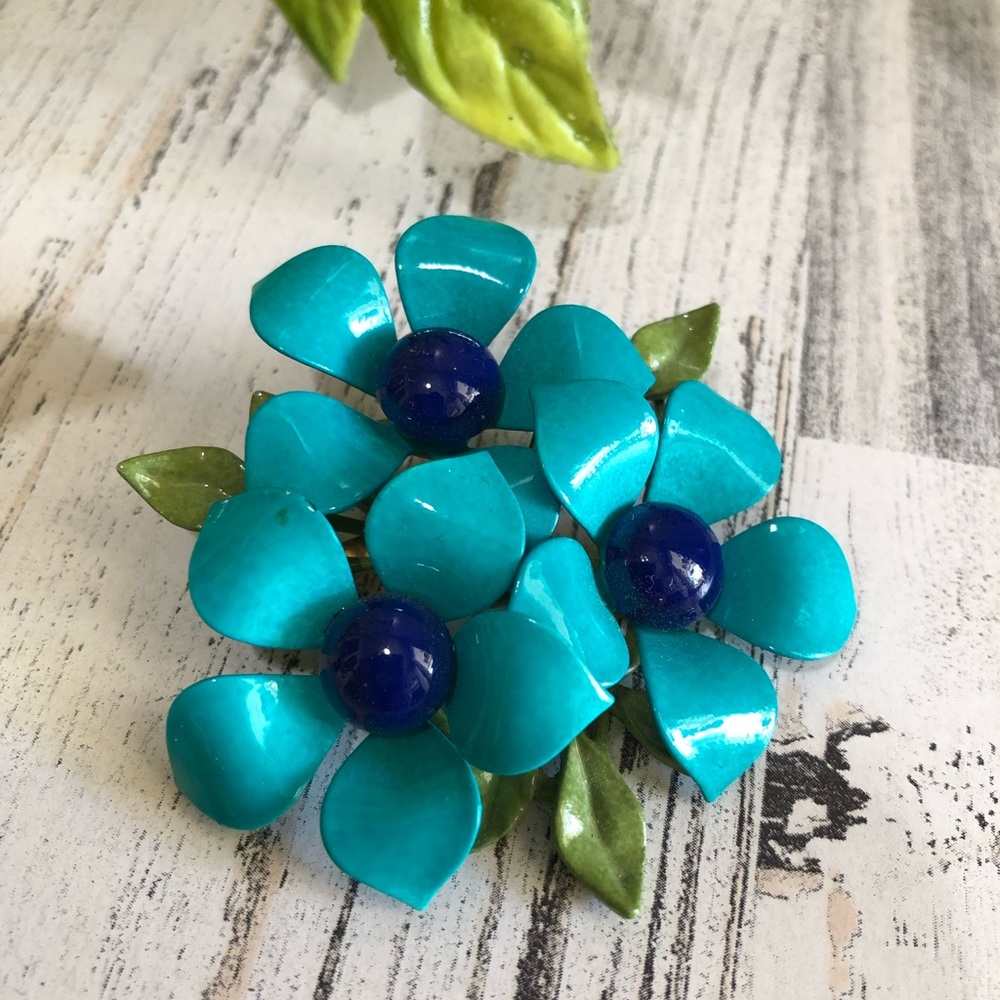 Vintage Enamel Floral Brooch